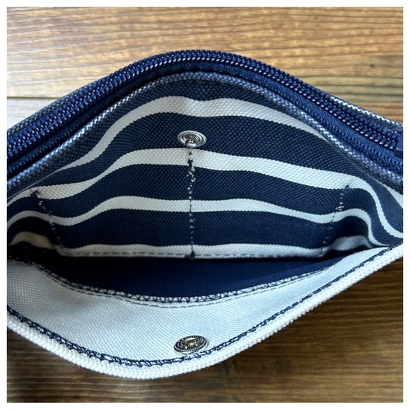 Lands End Canvas Open Tote Bag & Wristlet - Picture 14 of 16